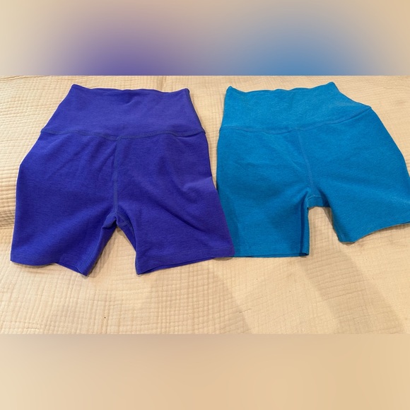 Beyond Yoga Women's Violet Bike Shorts - Picture 1 of 6